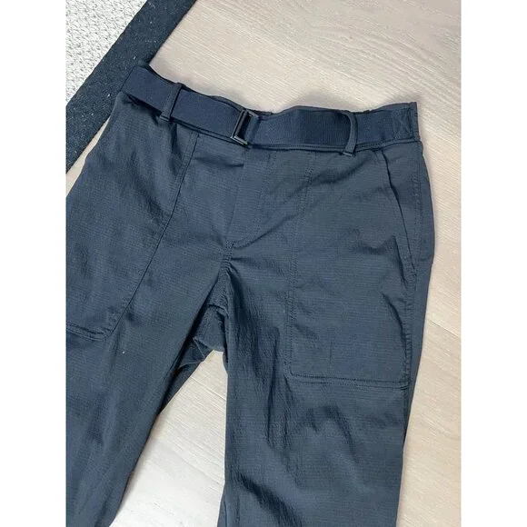 ATHLETA Trekkie Belted Pant Size 2P Black Stretch Hiking Climbing  UPF 50 - Picture 4 of 9